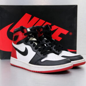 Nike Air Jordan 1 High "Satin Black Toe"