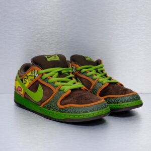 Nike SB X De La Soul Dunk Low