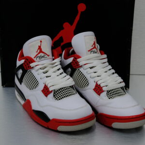 Nike Jordan 4 Fire Red