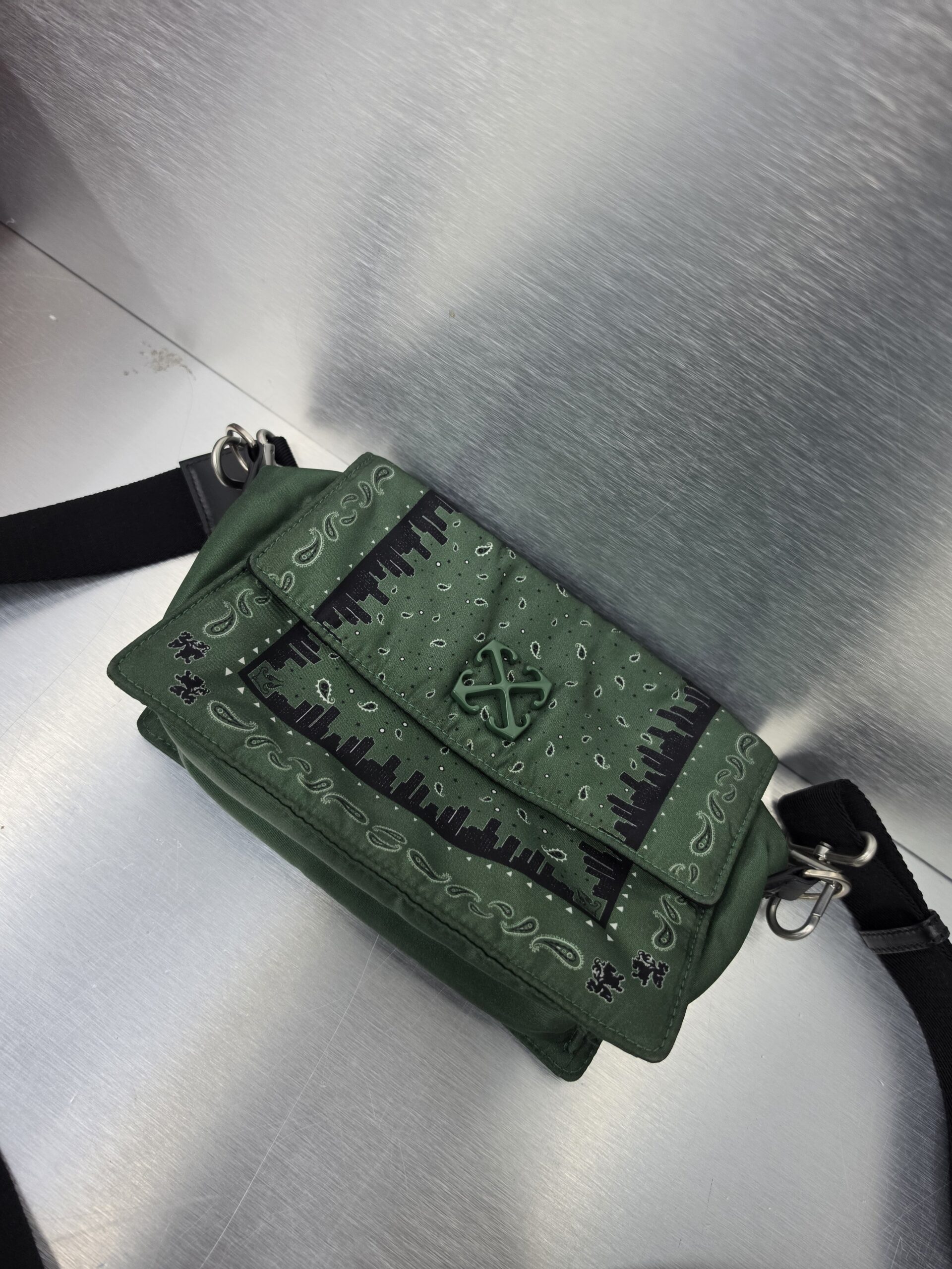 Off-White Bandana Bag 'Green' - Image 3