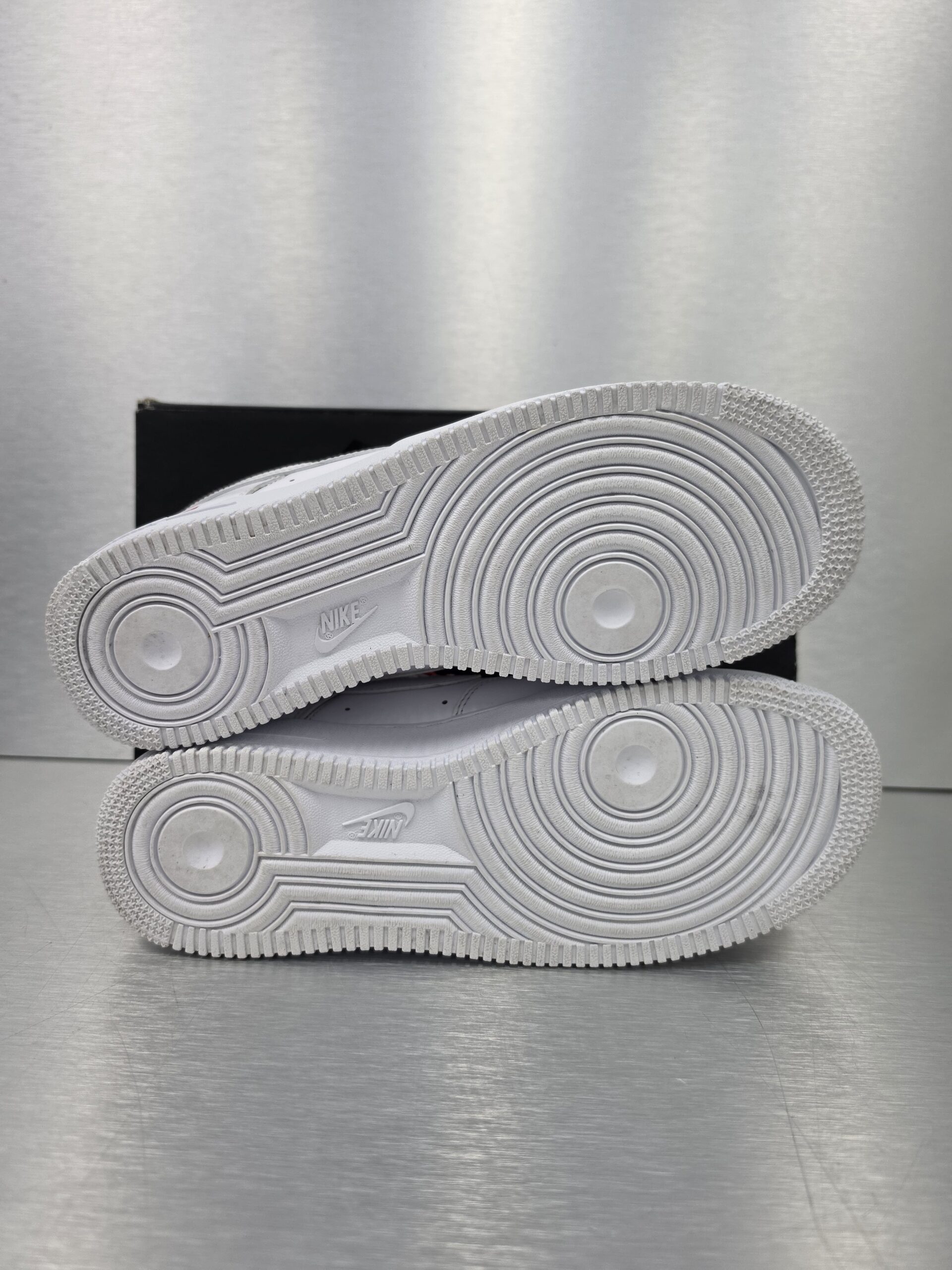 Supreme x Nike Air Force 1 Low 'White' - Image 3