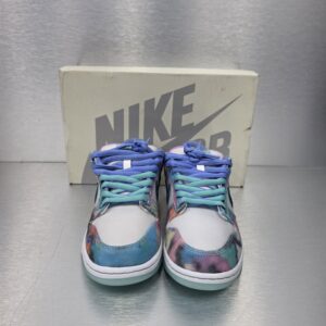 Futura Laboratories x Nike SB Dunk Low 'Bleached Aqua' – front view