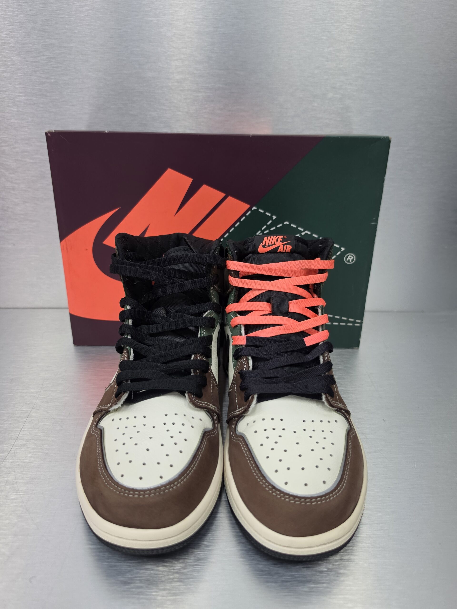 Air Jordan 1 Retro High OG 'Hand Crafted' – front view