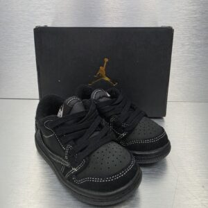 Travis Scott x Air Jordan 1 Low OG TD 'Phantom' – side view