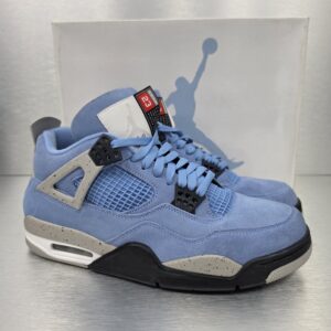 Air Jordan 4 Retro 'University Blue' – side view