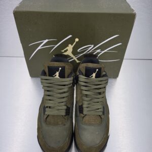 Air Jordan 4 Retro SE Craft 'Olive' – front view