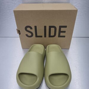 Adidas Yeezy Slide 'Resin' – front view