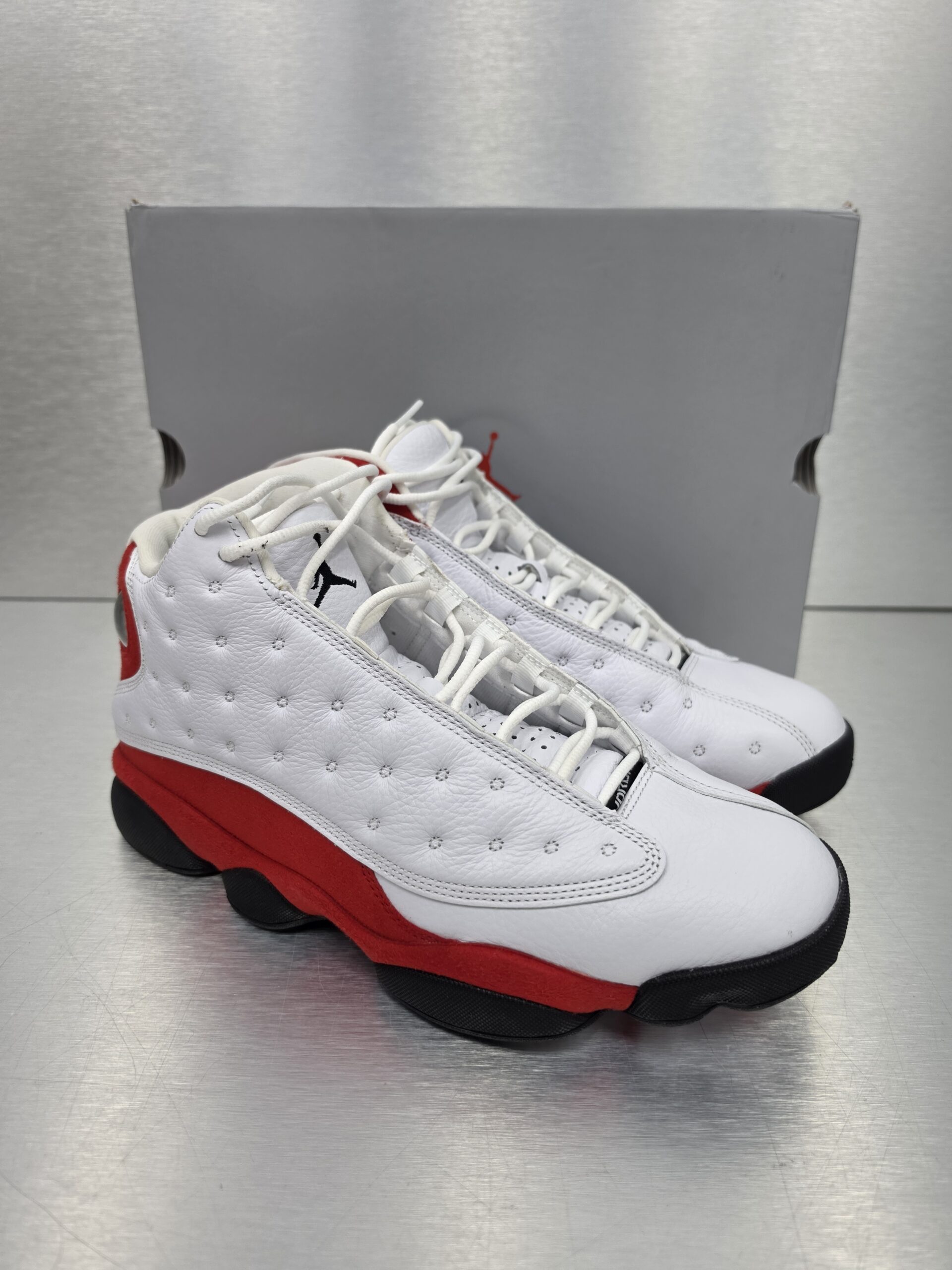 Air Jordan 13 Retro 'Chicago' – side view