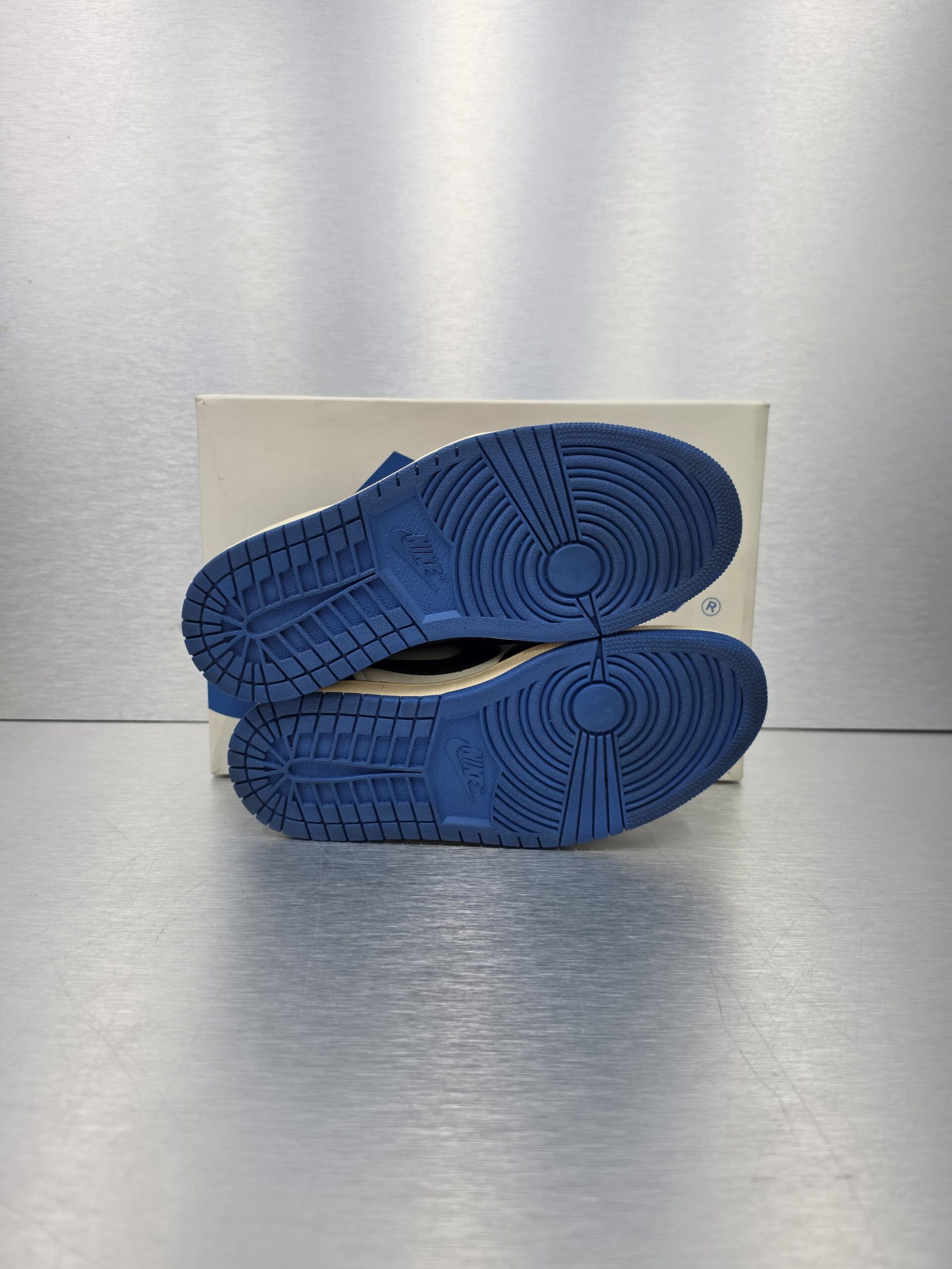 Fragment Design x Travis Scott x Air Jordan 1 Low OG SP 'Military Blue' – sole view