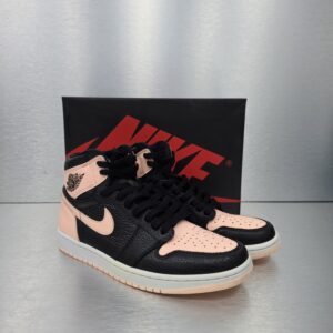 Air Jordan 1 Retro High OG 'Crimson Tint' – side view