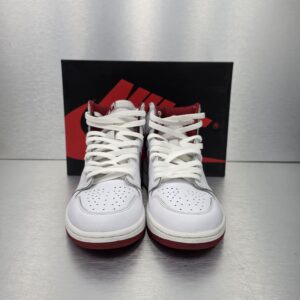 Air Jordan 1 Retro High OG 'Metallic Red' – front view