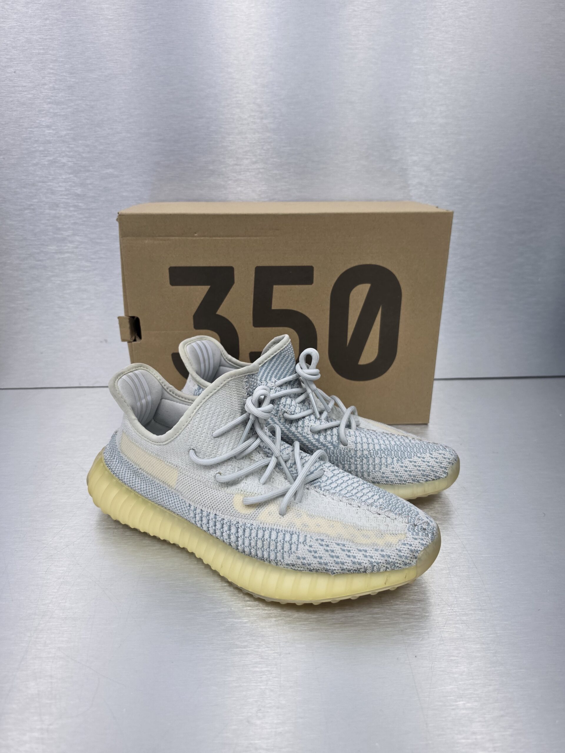 Adidas Yeezy Boost 350 V2 'Blue Tint' – side view