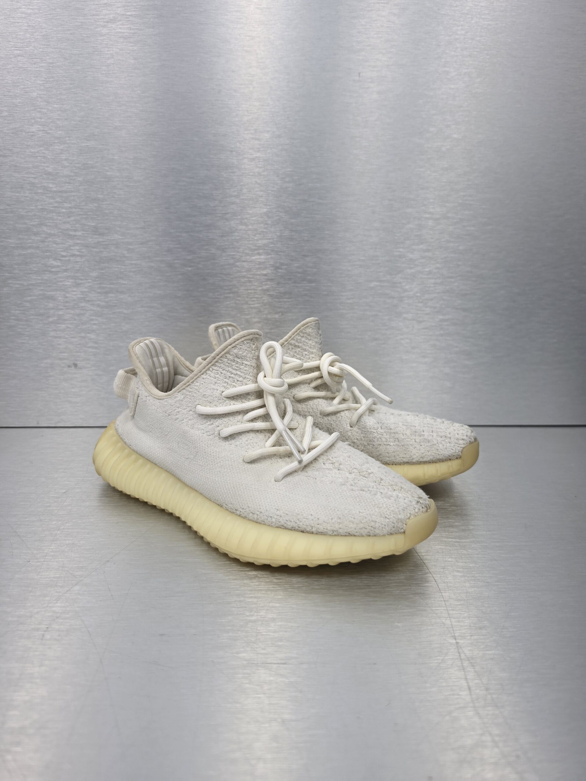 Adidas Yeezy Boost 350 V2 'Cream White' – side view